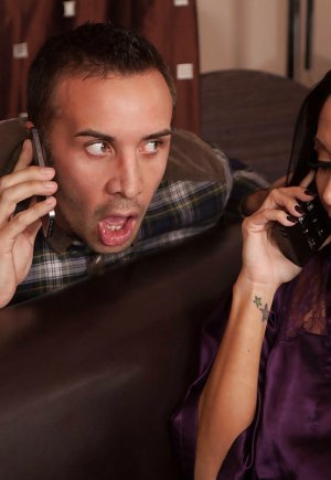 Брюнетка милфа с большими сиськами Ава Аддамс вылизала ее тугую пизду Фото 1